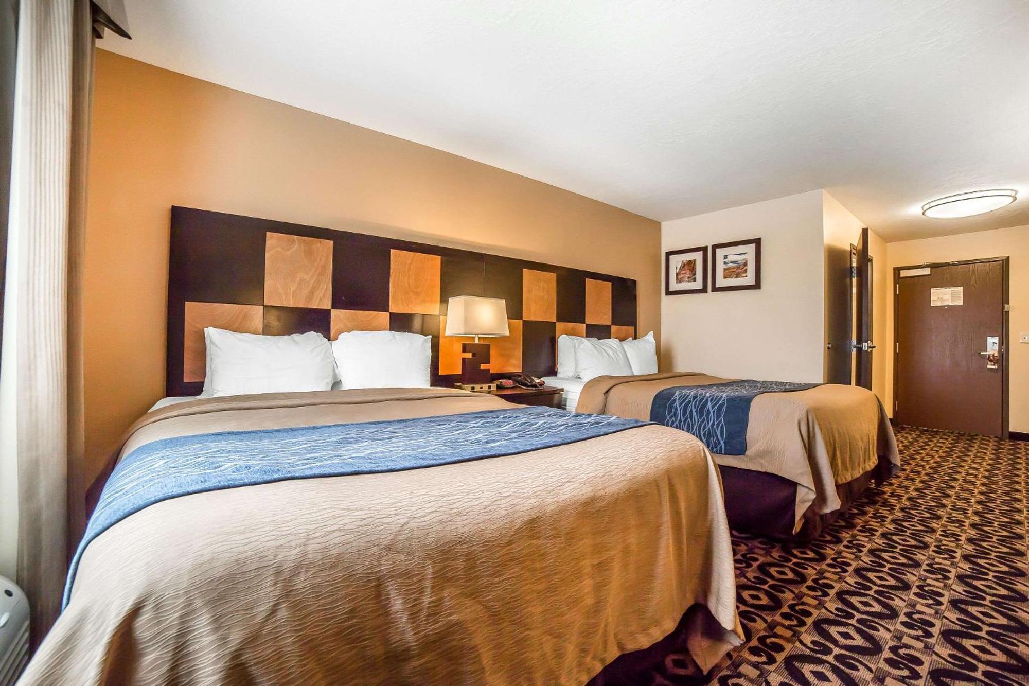 Comfort Inn Ballard-Roosevelt Ngoại thất bức ảnh